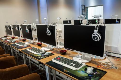 新開網(wǎng)咖準備裝修要注意什么？